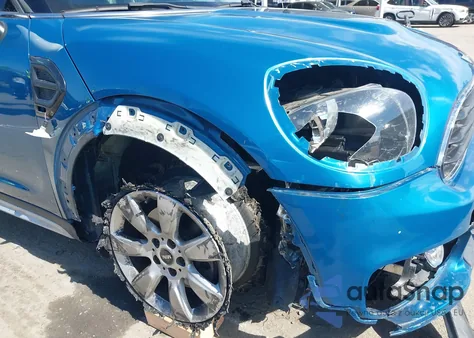 2018 Mini Countryman Cooper из США, поврежденный, VIN WMZYS7C30J3E07458